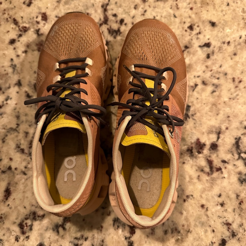 ON sneaker